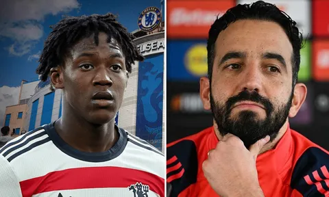 Chính thức xong vụ Mainoo đến Chelsea, Man United lập tức đạt thỏa thuận chiêu mộ siêu tiền vệ?