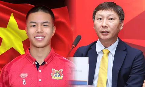 Sao Việt kiều nhận 'đặc quyền' ở ĐT Việt Nam, HLV Kim Sang-sik gửi lời nhắn đến nhân vật đặc biệt