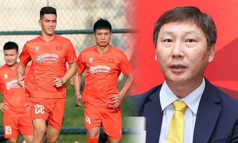 Điểm tin BĐVN trưa 28/8: ĐT Việt Nam đón HLV mới; HLV Kim Sang-sik nhận tin 'sét đánh'