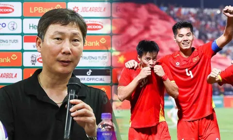 U23 Việt Nam giành vé dự giải châu Á, ngôi sao Việt kiều 'bắn tín hiệu' đến HLV Kim Sang-sik