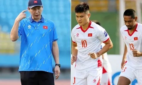 HLV Kim Sang-sik làm điều chưa từng có, sao Việt kiều nhận vinh dự đặc biệt trước trận gặp Nepal