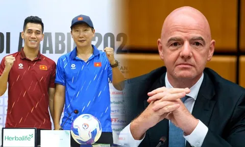 Điểm tin BĐVN 14/10: HLV Kim Sang-sik lập cột mốc mới; ĐT Việt Nam được FIFA giúp sức