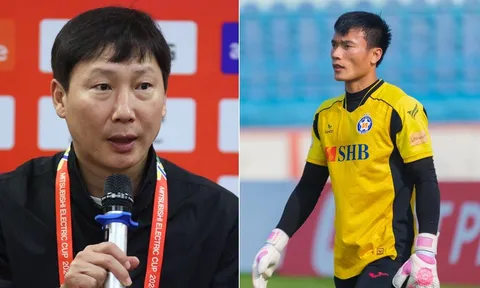 Người cũ ĐT Việt Nam không phải lên bàn mổ, cựu vương V.League nhận phao cứu sinh