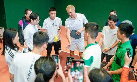 Buổi học pickleball đắt nhất Việt Nam: HLV quốc tế kèm 1:1, mức giá gây sốt cộng đồng mạng