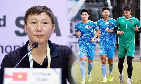 HLV Kim Sang-sik ra quyết định bất ngờ, U22 Việt Nam nhận 'món quà lớn' trước 'đại chiến' Malaysia