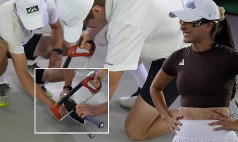 Tay vợt pickleball số 2 bị BTC cưa vợt ngay trong trận, hành động sau đó gây sững sờ