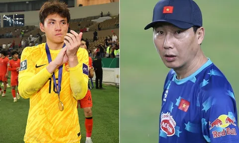 Hung thần của U23 Việt Nam nhận gáo nước lạnh, HLV Trung Quốc tố AFC bất công