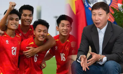 HLV Kim Sang-sik trải lòng về U23 Việt Nam, tiết lộ khoảnh khắc khiến bản thân 'toát mồ hôi'