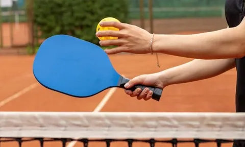 Vỡ túi ngực 'thầm lặng' khi chơi pickleball, một phụ nữ gửi lời cảnh báo tới hội chị em