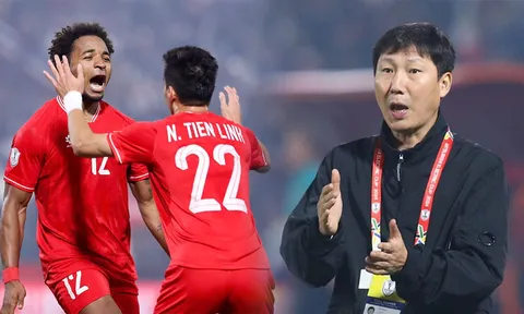 Ngôi sao ĐT Việt Nam làm điều khó tin tại V.League, HLV Kim Sang-sik nhận 'cảnh báo kép'