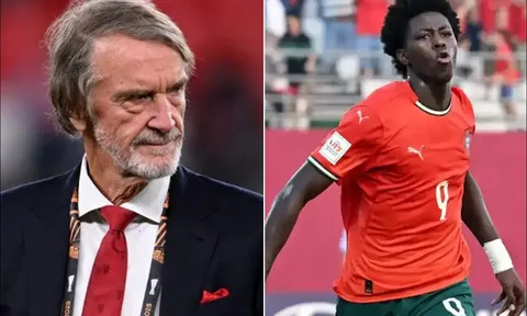 Sir Jim Ratcliffe 'chơi lớn' nâng cấp đội hình, Manchester United đánh bại PSG vụ siêu thần đồng?