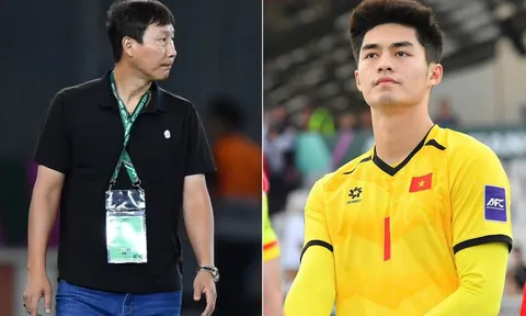 HLV Kim Sang Sik ra quyết định khó tin, lộ diện vị trí chật chội nhất ở ĐT Việt Nam