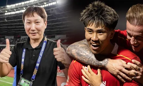 Ngôi sao Việt kiều khiến Đình Bắc phải ngước nhìn, liên tục 'bắn tín hiệu' đến HLV Kim Sang-sik