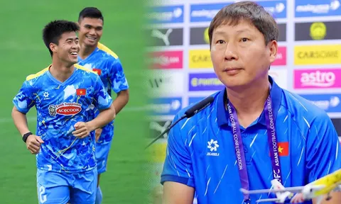 ĐT Việt Nam nhận 'cảnh báo' trước trận gặp Bangladesh, HLV Kim Sang-sik lập tức nhắc nhở học trò