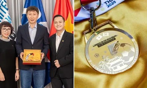 Giá vàng chiều 10/4 biến động, tấm HCV 33 chi HLV Kim Sang Sik nhận sau SEA Games tăng giá chóng mặt