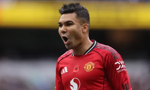 Casemiro chỉ ra “vấn đề lớn” của Man Utd, ủng hộ Michael Carrick làm HLV trưởng