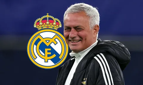 Jose Mourinho chính thức tái xuất Real Madrid sau 13 năm, nhận nhiệm vụ giải cứu khủng hoảng