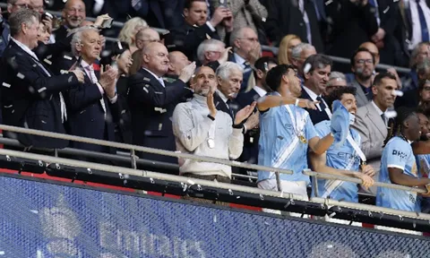 Pep Guardiola rời Man City: Câu chuyện phía sau lời chia tay và dấu chấm hết của một đế chế