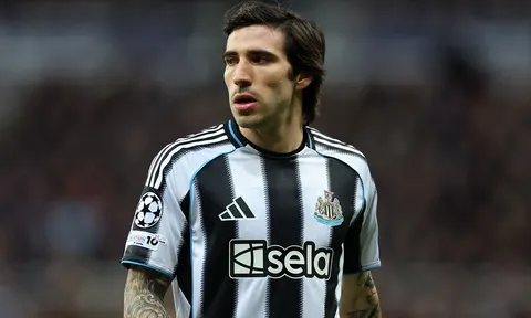 Man United tăng tốc nâng cấp tuyến giữa, Sandro Tonali trên đường tới Old Trafford?