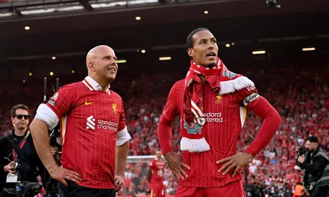 Van Dijk bất ngờ vì Liverpool sa thải Arne Slot: "Không ai hỏi ý kiến tôi"