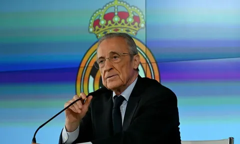 Roberto Carlos lên tiếng ủng hộ Florentino Perez trước thềm bầu cử Real Madrid
