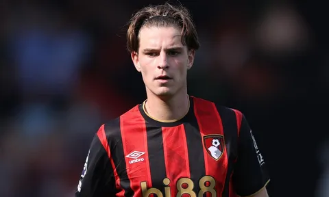 Chuyển nhượng MU 10/6: Alex Scott giá 80 triệu bảng, Fernandes lọt tầm ngắm, Tonali khó mua