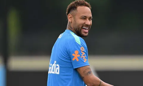 Neymar sẵn sàng tái xuất cùng Brazil, Martinelli báo tin vui trước trận gặp Scotland