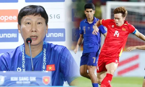 HLV Kim Sang-sik nhận 'tín hiệu' từ quê nhà, ĐT Việt Nam được 'hiến kế' đánh bại Thái Lan