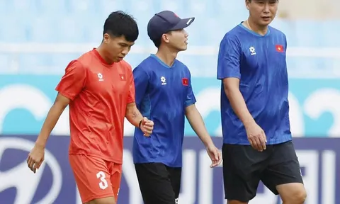 Trụ cột ĐT Việt Nam chấn thương trước FIFA ASEAN Cup 2026, HLV Kim Sang Sik gặp bài toán khó