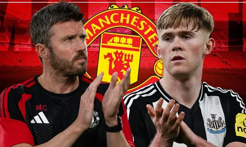 HLV Carrick nhận 'gáo nước lạnh' từ Lewis Hall, rõ vụ Man Utd chiêu mộ bom tấn từ RB Leipzig
