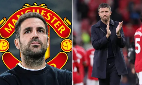 HLV Carrick nhận 'báo động đỏ' về tương lai, Man United bổ nhiệm Cesc Fabregas thay thế?