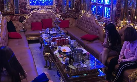 Cựu cán bộ ở TP HCM bị tố lừa đảo tiền ‘bảo kê’ nhà hàng, bất ngờ số tiền đã nhận trong 9 tháng