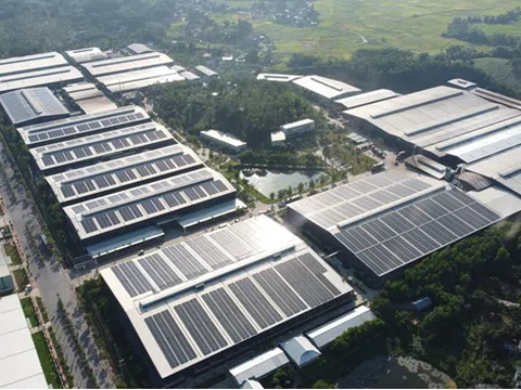 Thỏa thuận về điện mặt trời áp mái cho kinh doanh và sản xuất tại Việt Nam