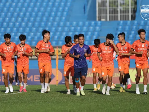 Quang Hải 'gà' chính thức chia tay đội bóng