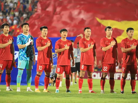 Tuyển thủ U23 Việt Nam bị cấm thi đấu