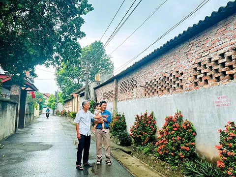 Vĩnh Phúc: Ông Trần Thanh Ích, Bí thư chi bộ, Trưởng thôn Lực Điền (Vĩnh Tường) tâm huyết  xây dựng nông thôn mới