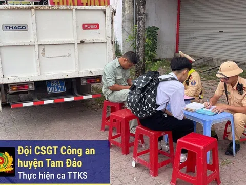 Vĩnh Phúc: Công an huyện Tam Đảo kiểm tra, nhắc nhở, xử lý học sinh vi phạm Luật Giao thông đường bộ