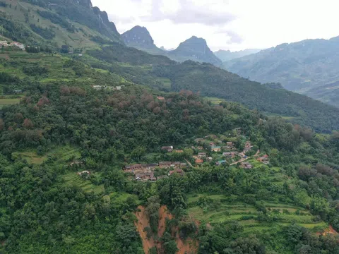 Hà Giang: Làng cổ 200 năm ở cao nguyên đá Đồng Văn trước nguy cơ ‘xóa sổ’