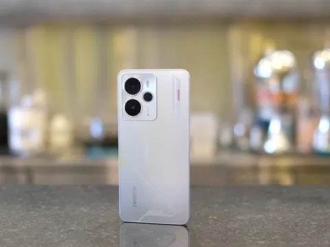 Trải nghiệm thực tế realme 14 5G: Hiệu năng mạnh mẽ, ngoại hình cực chất, AI thông minh vượt kỳ vọng trong tầm giá