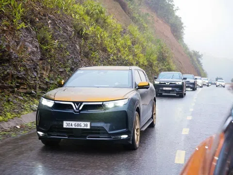 Bỏ xe sang đổi VinFast VF 9, doanh nhân hài lòng với trải nghiệm sử dụng và dịch vụ hậu mãi vượt trội