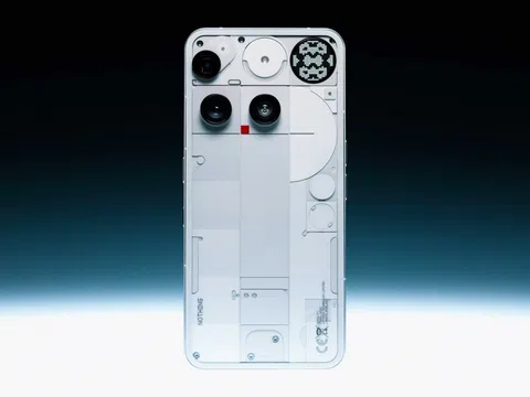 Nothing Phone (3) ra mắt: Thiết kế Glyph Matrix độc đáo, chip mạnh, pin trâu đe nẹt Galaxy S25