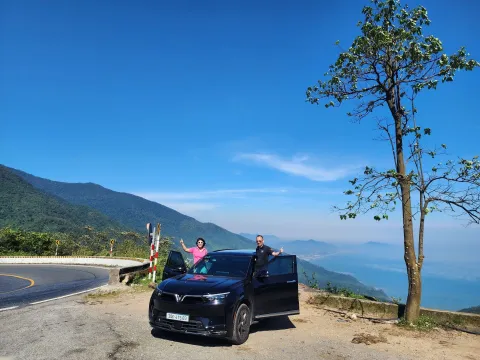 Doanh nhân sở hữu VinFast VF 9: ‘Xe đi khỏe người, một ngày lái 850 km không biết mệt’
