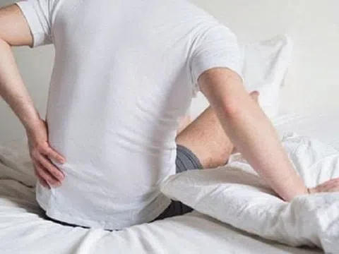 Đau lưng sau khi quan hệ có phải là biểu hiện của thận yếu ?