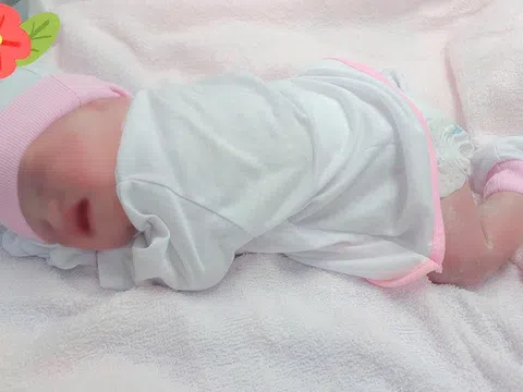 Bé gái chào đời kỳ diệu từ người mẹ mắc biến chứng nhau tiền đạo