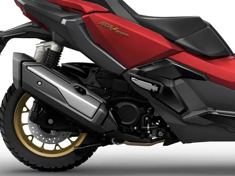 Chính thức ra mắt ‘Honda SH phiên bản đi phượt’ mới đẹp long lanh, trang bị cực đỉnh, giá dễ mua