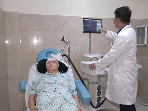 Người phụ nữ 55 tuổi thoát di chứng nặng sau đột quỵ