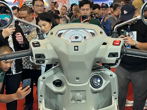 Hạ gục Honda SH Mode, Suzuki chính thức ra mắt ‘vua xe ga’ 125cc mới đẹp long lanh giá 40 triệu đồng