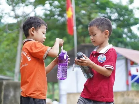 Duy Tân lan tỏa yêu thương tới học sinh vùng cao Cao Bằng