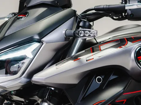 ‘Ông hoàng’ côn tay mới ra mắt với giá ‘rẻ như bèo’, sở hữu động cơ 400cc át vía Exciter và Winner R