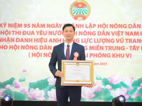Nông dân Nguyễn Quốc Huy từ trang trại nấm đến chuỗi liên kết vùng